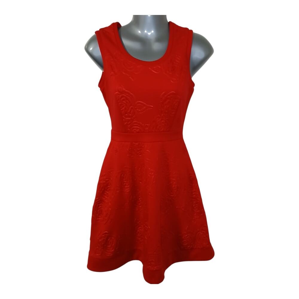 L’Amour Nanette Lepore Red Dress Small Embossed Floral Valentine’s Day Prom HOCO